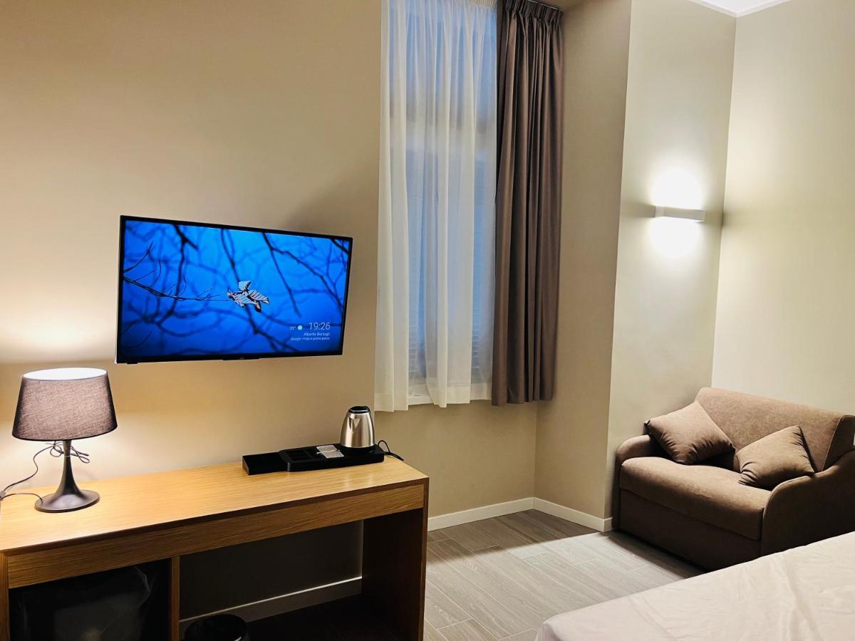 Отель Residenza 62 Рим Экстерьер фото